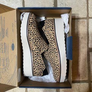 Dr Scholl's Leopard Print Dot Platform Slip On Shoes Size 8.5